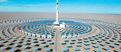 追光逐日德令哈——高原上的風能明珠